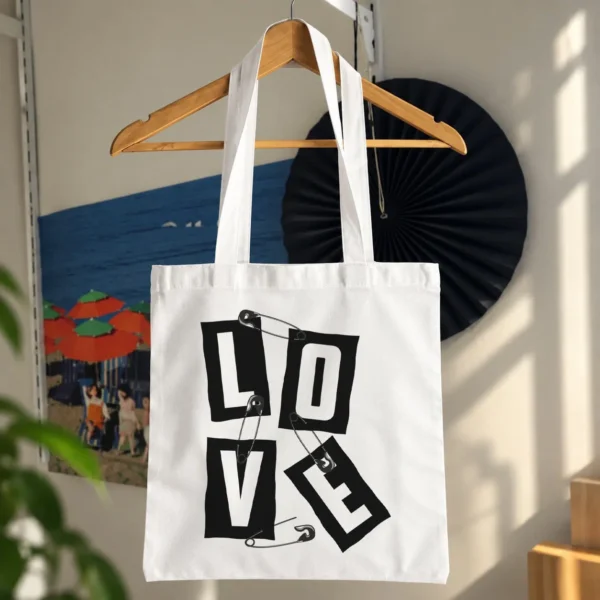 توت بگ طرح تایپوگرافی LOVE کد 14928