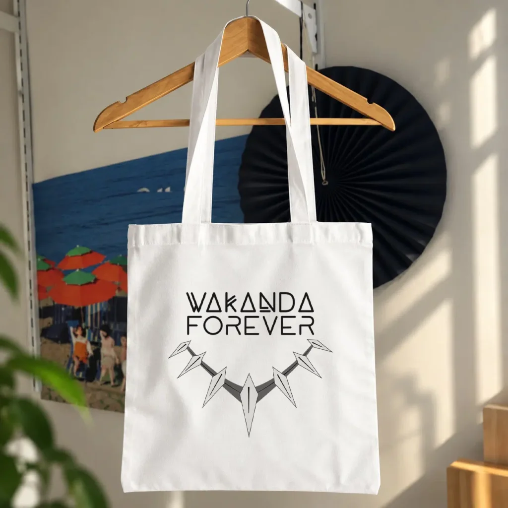 توت بگ بلک پنتر طرح گردنبند Wakanda Forever