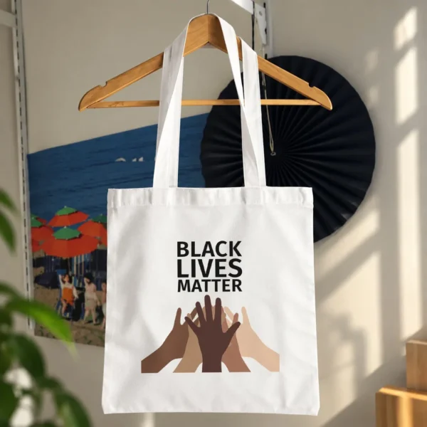توت بگ نوشته Black Lives Matter طرح دست‌ها کد 20827