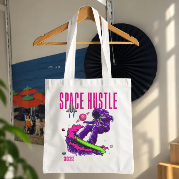 توت بگ فضانورد طرح تلاش فضایی (Space Hustle)