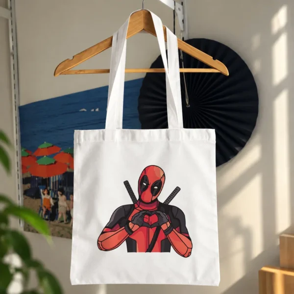 توت بگ ددپول طرح قلب با دست کارتونی (Deadpool) کد 242