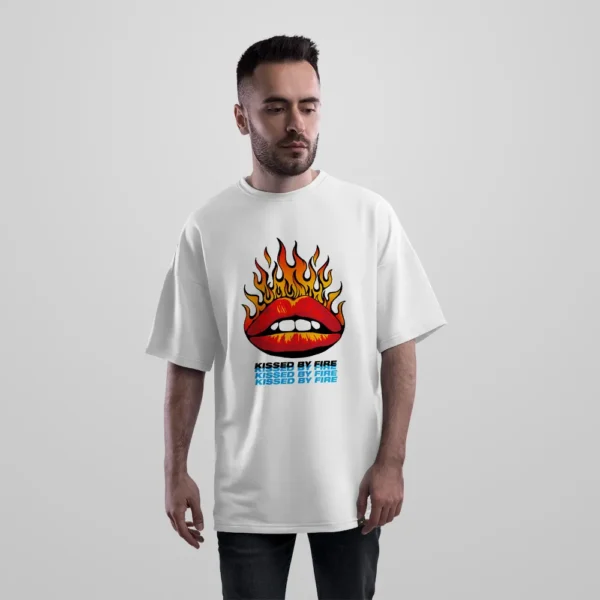 تیشرت اورسایز لب آتشین طرح Kissed by Fire کد 9593