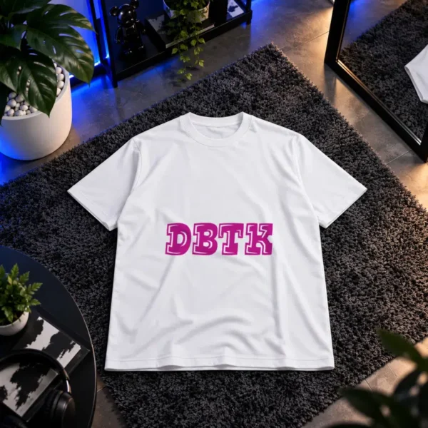 تیشرت تایپوگرافی DBTK طرح صورتی کد 17896