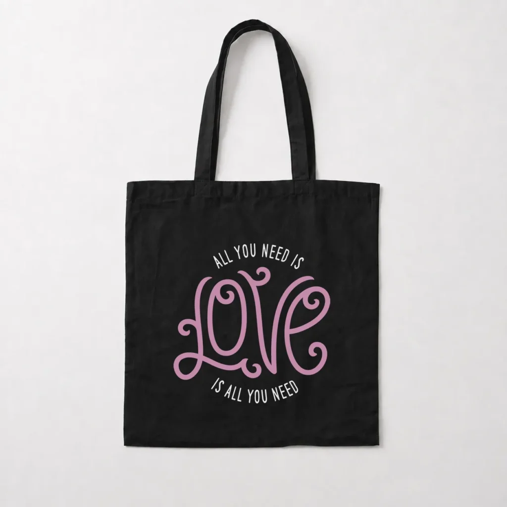 توت بگ عاشقانه طرح All You Need Is Love کد 10281