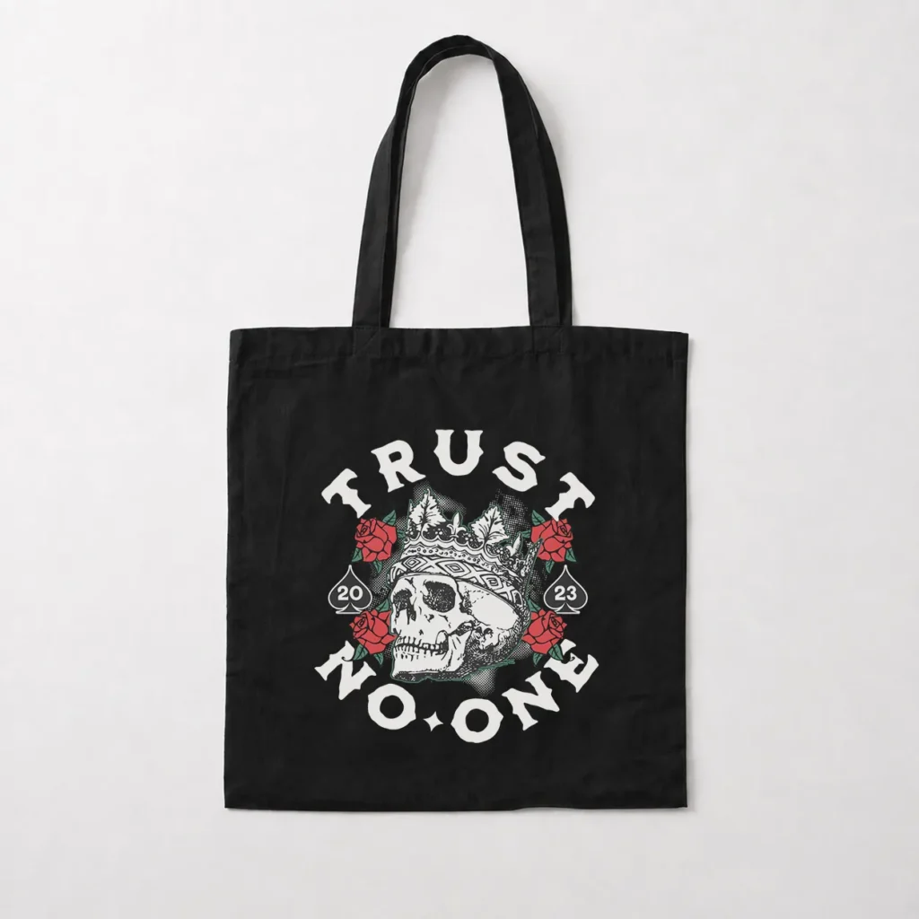 توت بگ اسکلت طرح جمجمه پادشاه با گل‌های رز (Trust No One) کد 11678