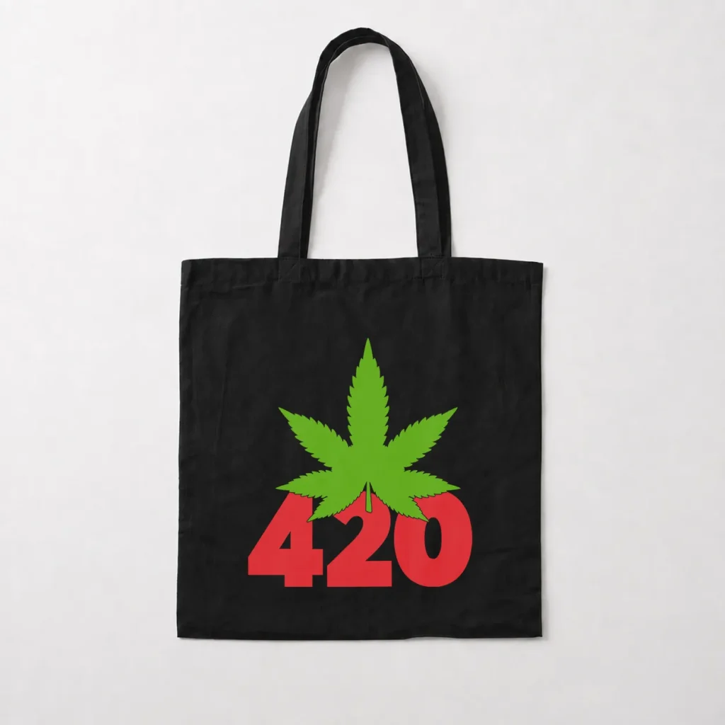 توت بگ طرح برگ شاهدانه 420 کد 4893