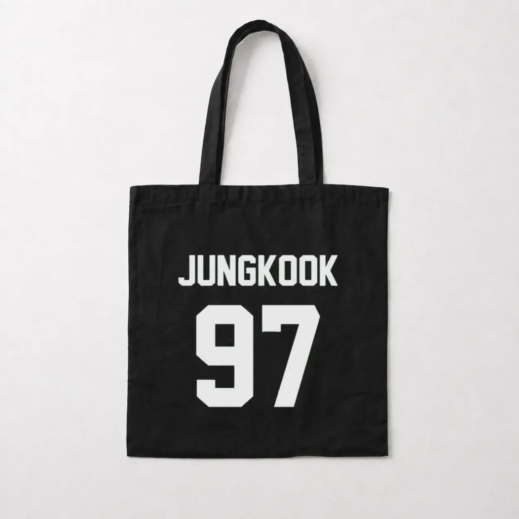 توت بگ جونگ‌کوک طرح شماره ۹۷ (Jungkook 97) کد po3419