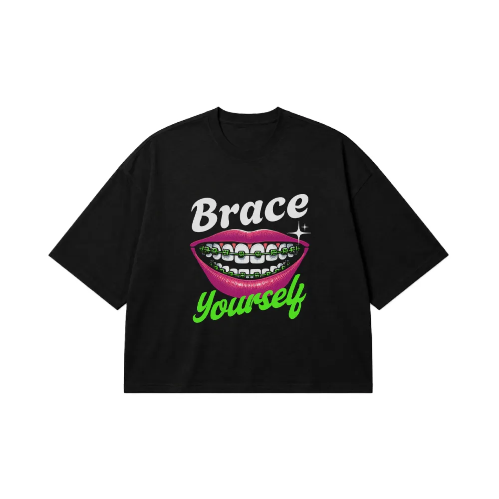 تیشرت باکسی لبخند ارتودنسی طرح Brace Yourself کد 13707
