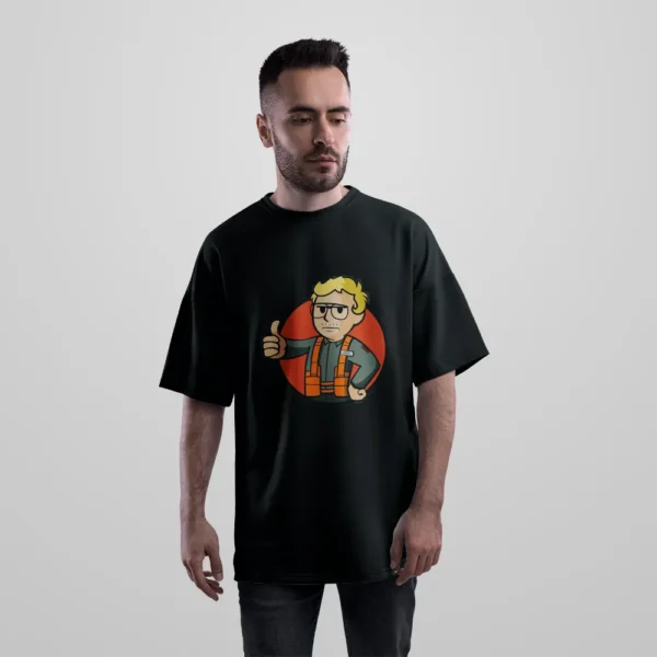 تیشرت اورسایز بازی فال‌اوت طرح والت بوی (Vault Boy) کد po84