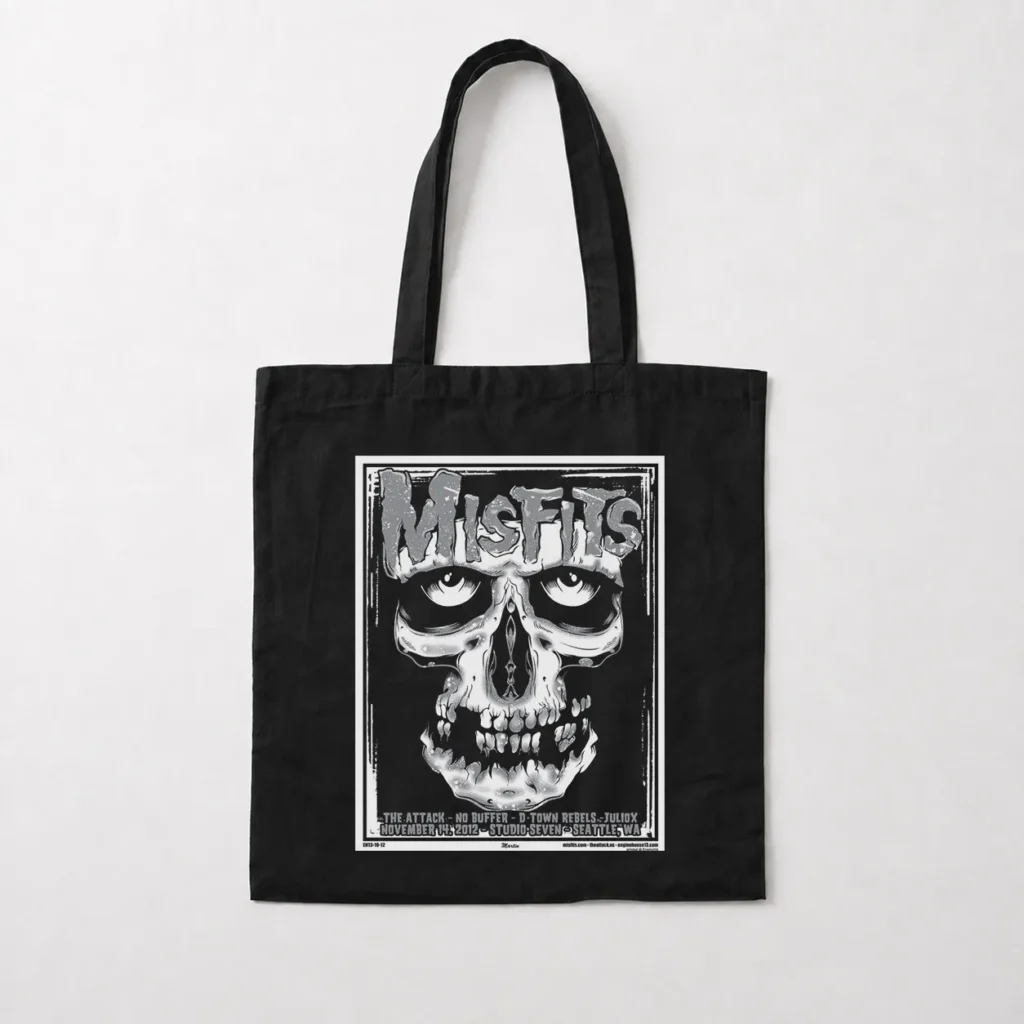 توت بگ گروه میسفیتس طرح جمجمه (Misfits) کد 24026